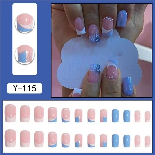 Press On Holiday Nails